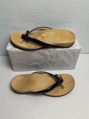 Vionic Bella II Bow-tie Podiatrist Thong Sandals Size 7 Arch Support